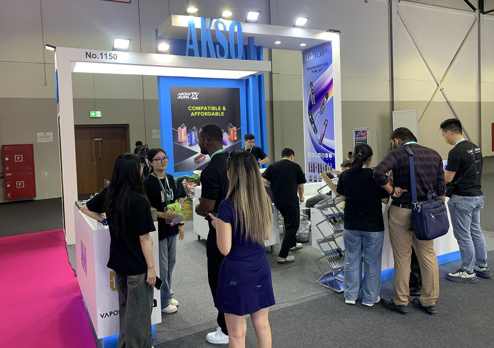 SALON MONDIAL DE LA VAPE AKSO-1